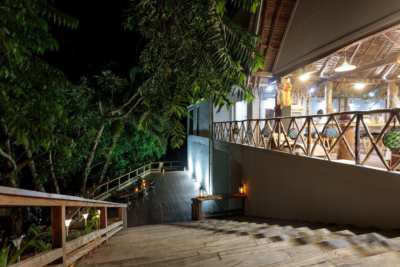 Beluu Sea View Resort โครอร์ ภายนอก รูปภาพ